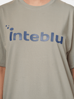 Women Graphics Logo Print T-shirt with Short Sleeves and Round Neck