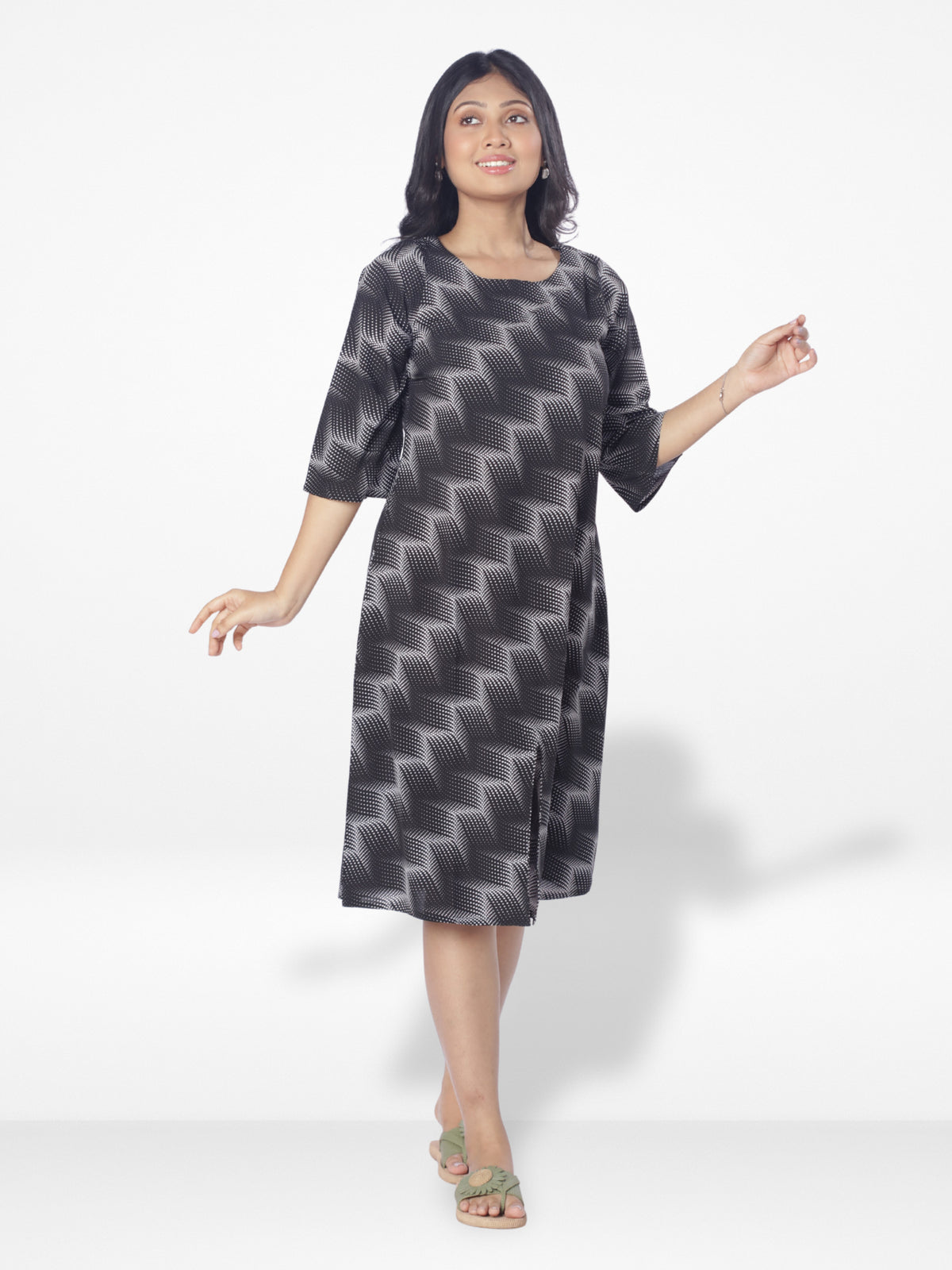 Women Black & Grey shades Printed Long Top| Black Shade