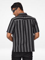 Men's Relaxed-Fit Half-Sleeve Casual Shirt Black Stripes