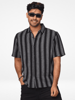 Men's Relaxed-Fit Half-Sleeve Casual Shirt Black Stripes