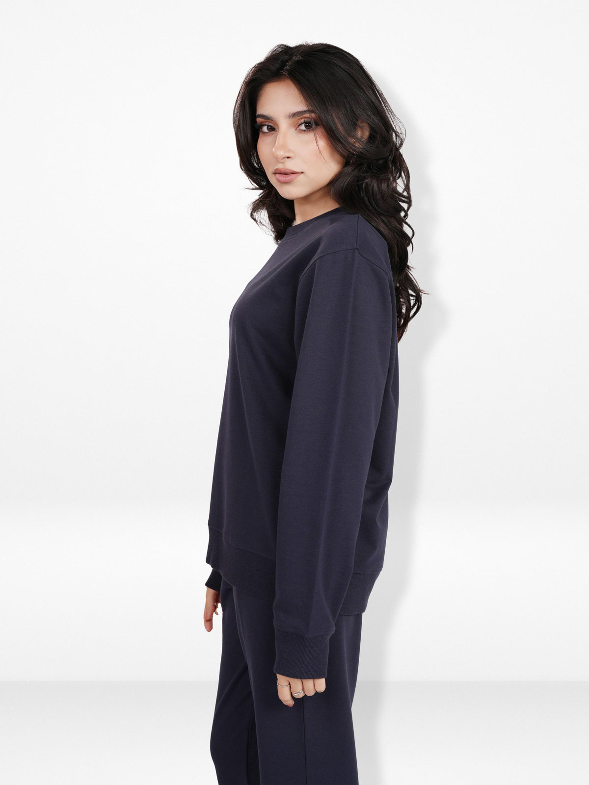 Women’s Long Sleeve Solid Sweatshirt – Casual Comfortable Pullover | Simple Everyday Style Top