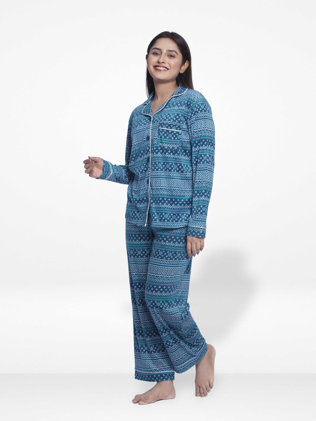 Women Velour Sleepwear Long Sleeve Green Aop Pyjama Set