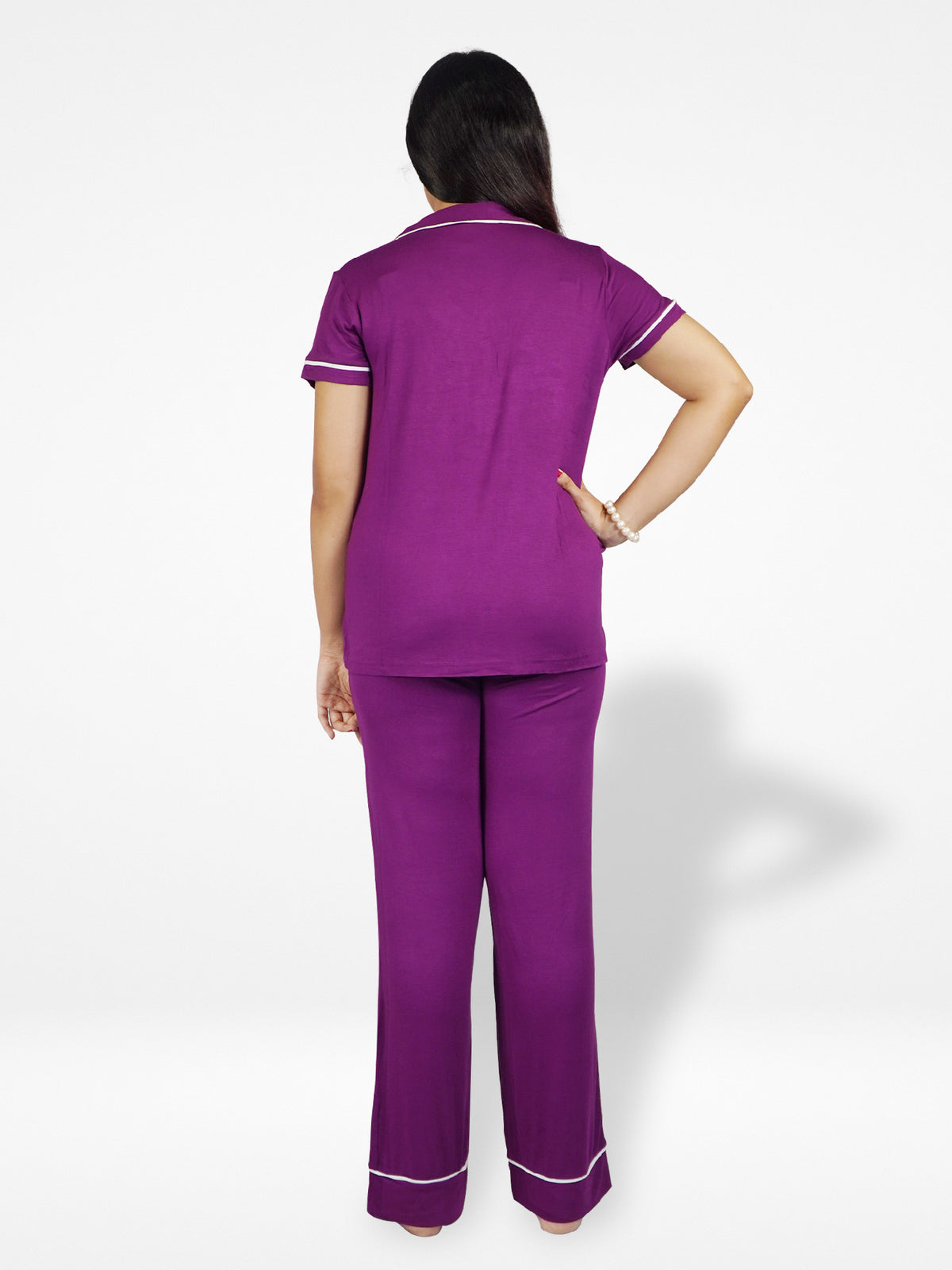 Women's Solid Color Notch collar Sleepwear Set.