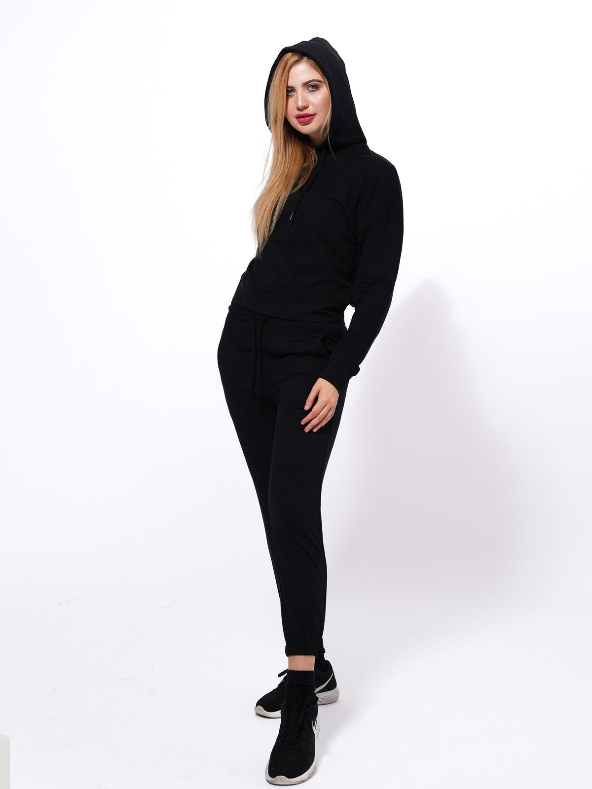 Women's Black Hoodies & Joggers Set in Premium Cotton - inteblu