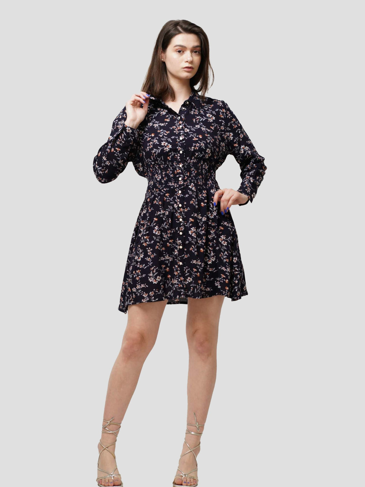 Women Regular Fit Black crape with floral print tops - inteblu