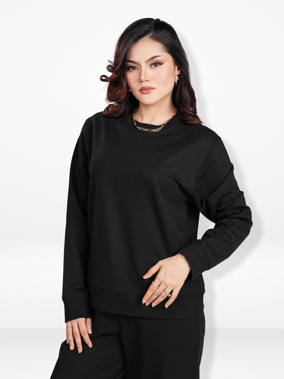 Women’s Long Sleeve Solid Sweatshirt – Casual Comfortable Pullover | Simple Everyday Style Top