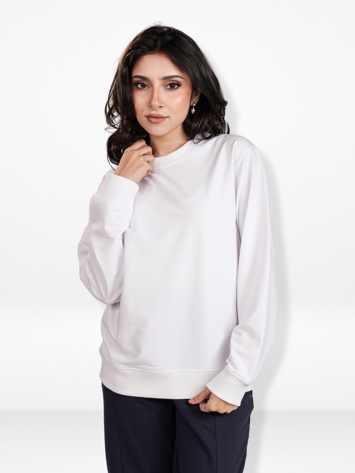 Women’s Long Sleeve Solid Sweatshirt – Casual Comfortable Pullover | Simple Everyday Style Top