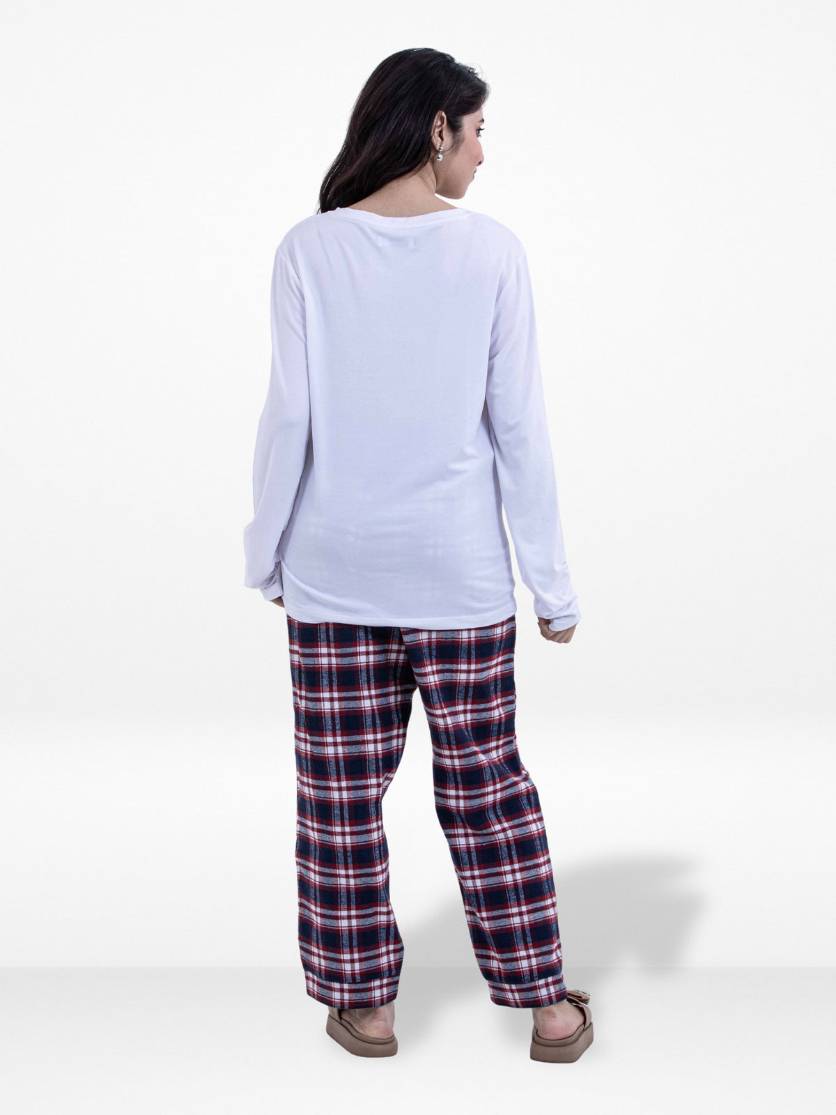 Women’s Classic Pajama Set – Soft Yummy Fabric Sleepwear | Long Sleeve Crew Neck Collar Top & Full-Length Pants | Cozy Loungewear for Night & Home