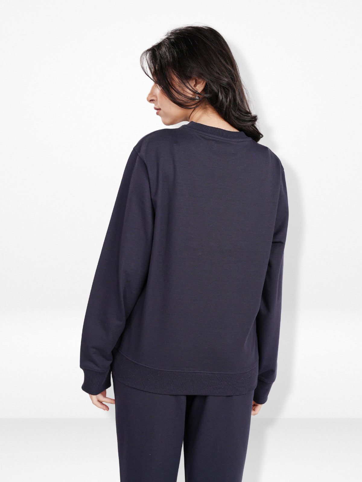 Women’s Long Sleeve Solid Sweatshirt – Casual Comfortable Pullover | Simple Everyday Style Top