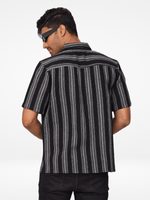 Men's Relaxed-Fit Half-Sleeve Casual Shirt Black Stripes