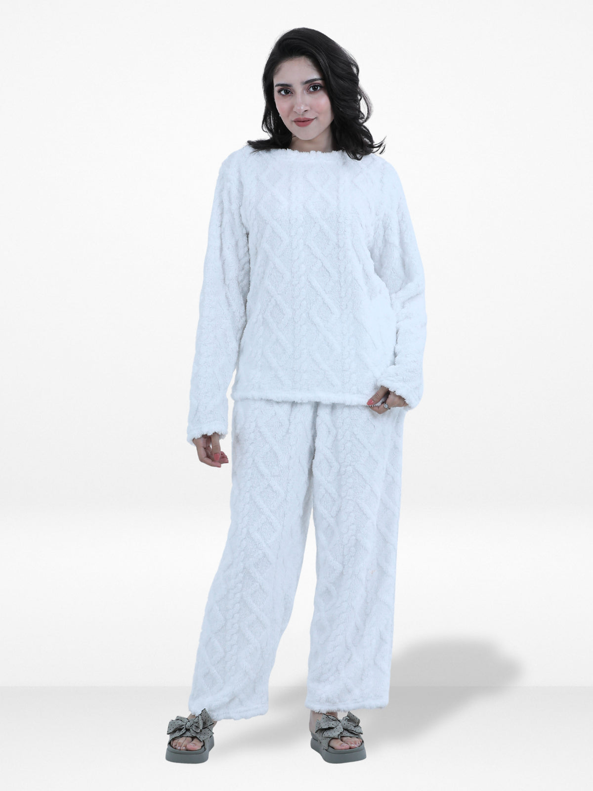 Women’s Fur Fabric Pyjama Set – Soft & Cozy 2-Piece Winter Nightwear | Long Sleeve Sleepwear Top and Bottom Set