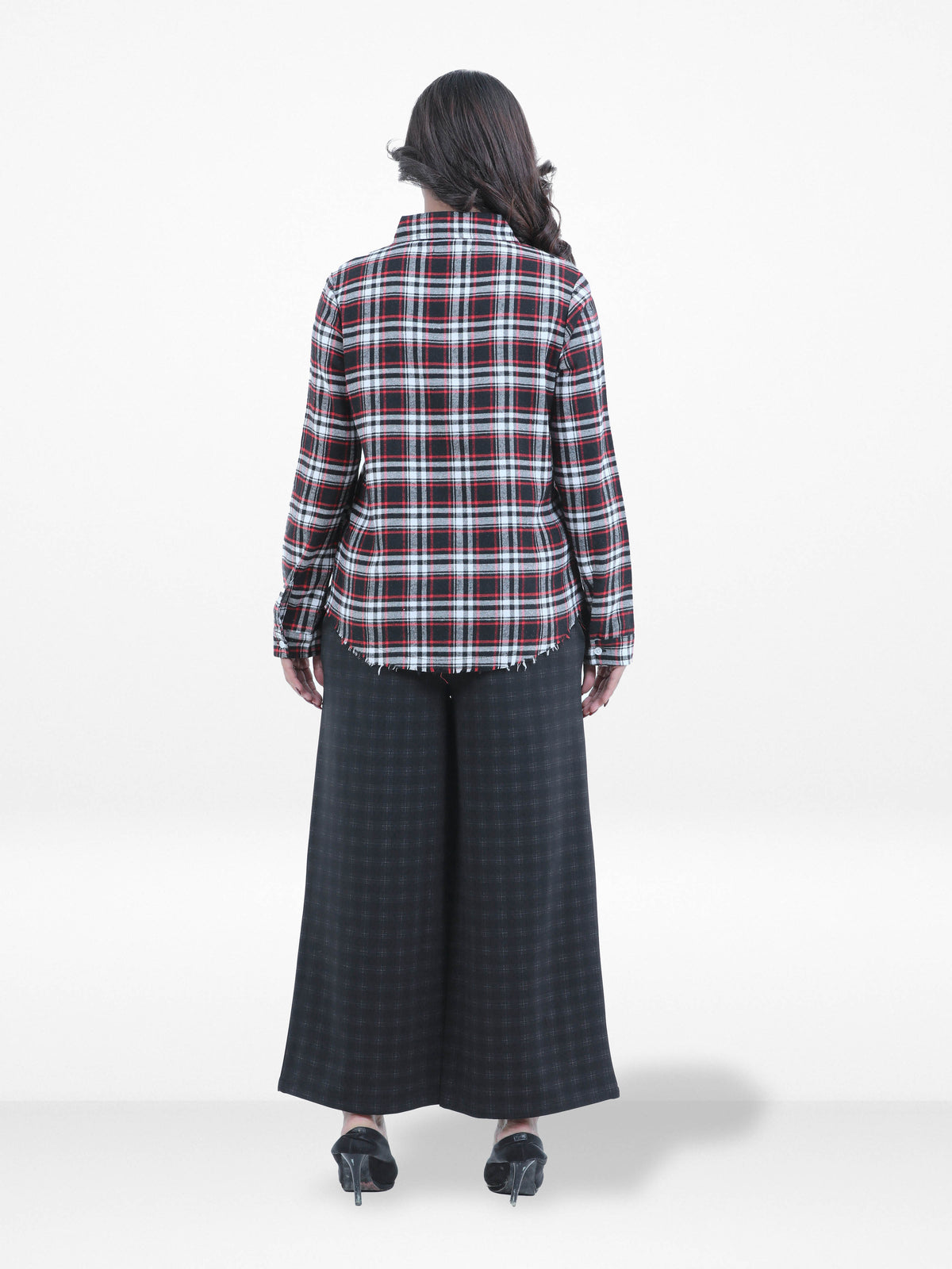 Women’s Plaid Distressed Flannel ShirtFlannel Shirt – 100% Cotton Long Sleeve Button-Down Checkered Shirt | Relaxed Fit Casual Top for Everyday Comfort