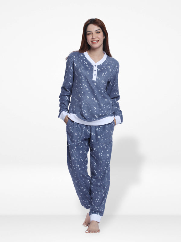 Women Micro Polar Fleece Sleepwear Long Sleeve Blue Moon Star printed Pyjama Set