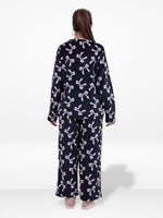 Women’s Pink Bows All overPrinted Pyjama Set – Long Sleeve Top & Pants, Soft Comfortable 2-Piece Sleepwear Nightwear for Cozy Winter Nights